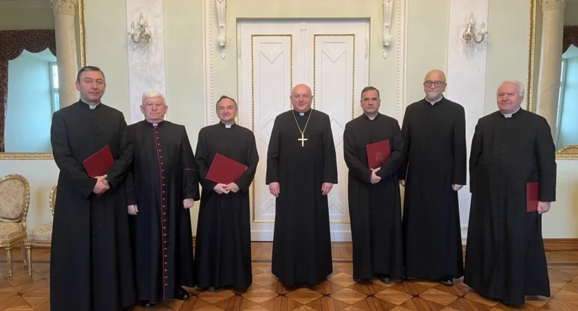 https://www.diecezja.wloclawek.pl/