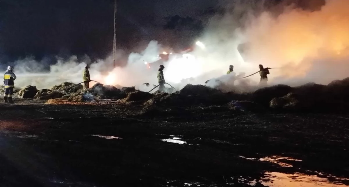 Pożary interwencje straży , Pożary terenie gminy Lubień Kujawski jednostek straży akcji - zdjęcie, fotografia