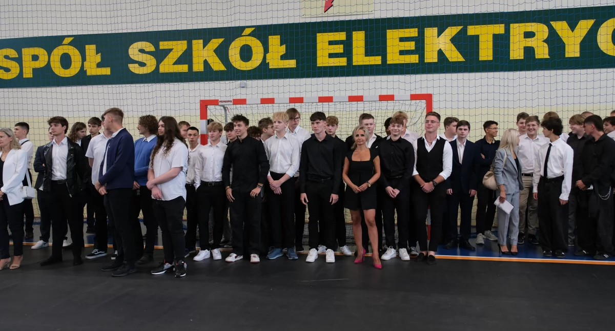 Szkoły średnie, Rozpoczęcie szkolnego 2024/2025 Elektryku Włocławku [ZDJĘCIA] - zdjęcie, fotografia