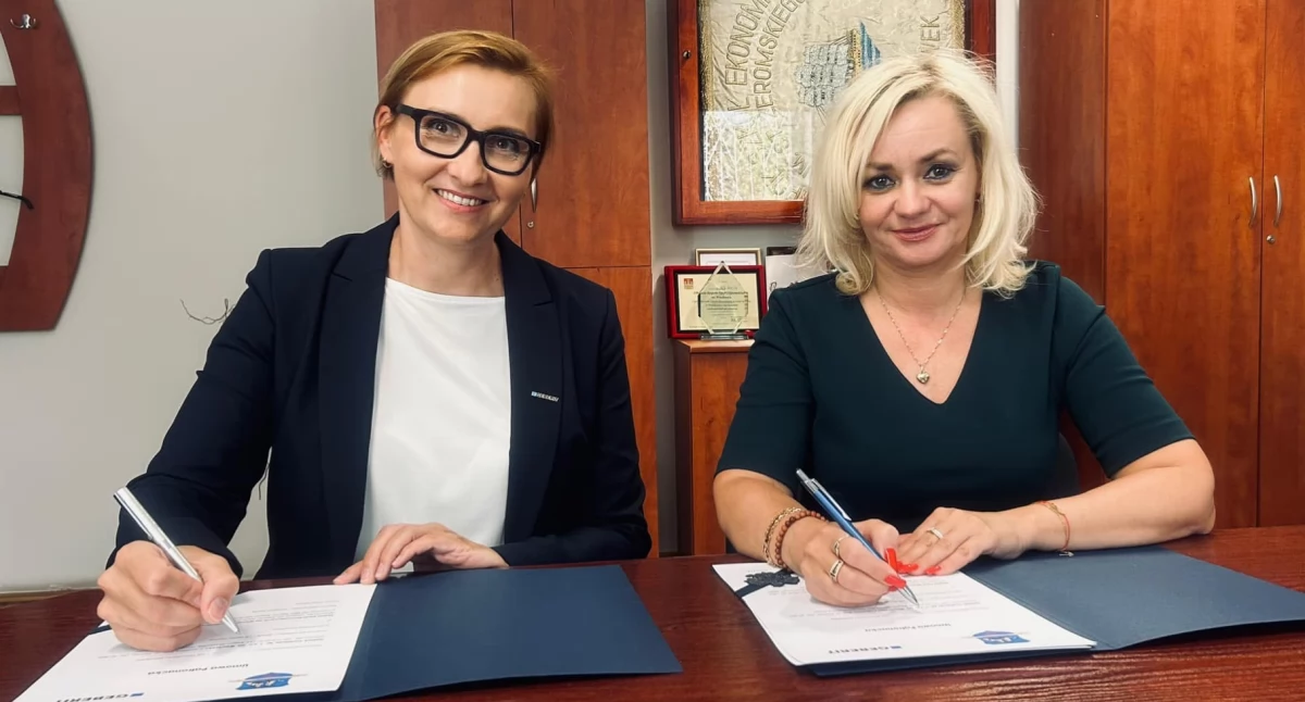 Szkoły średnie, Poszerzają perspektywy uczniów Włocławski Ekonomik podpisał kolejną umowę patronacką - zdjęcie, fotografia