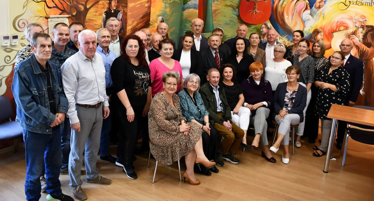 Ludzie_, Sołtysi terenu Gminy Lubraniec zakończyli kadencję Były listy gratulacyjne okolicznościowe statuetki [ZDJĘCIA] - zdjęcie, fotografia