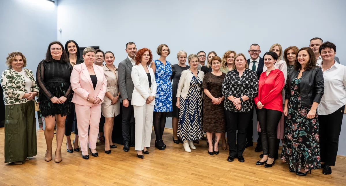 Polecamy, Dzień Edukacji Narodowej Brześciu Kujawskim [ZDJĘCIA] - zdjęcie, fotografia