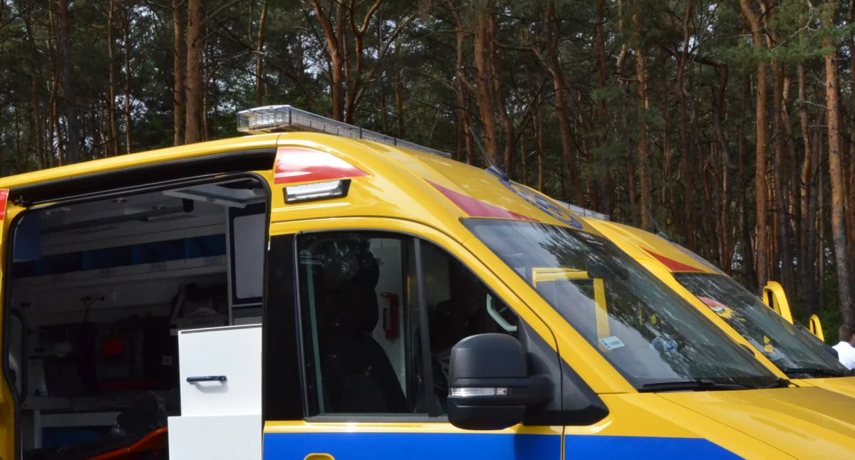 Policja - komunikaty policyjne, Czołowe zderzenie regionie - zdjęcie, fotografia