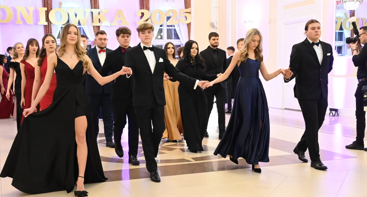 Studniówki, Studniówka Włocławek Mikołaja Kopernika - zdjęcie, fotografia