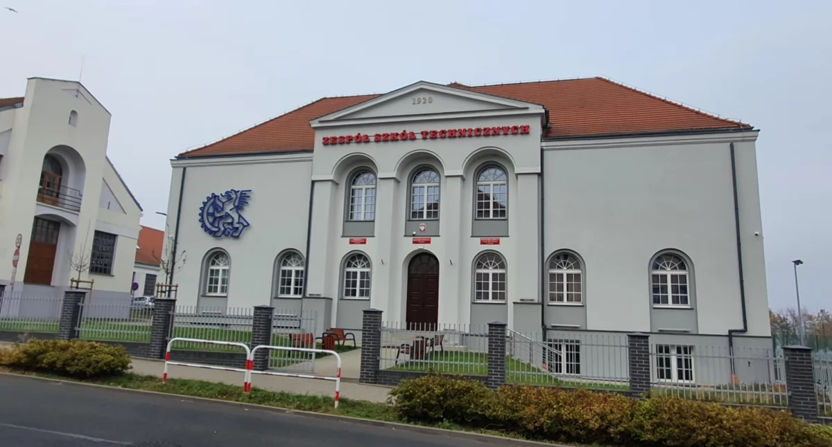Inwestycje, Zespół Szkół Technicznych Włocławku finale konkursu „Modernizacja Budowa wieku - zdjęcie, fotografia