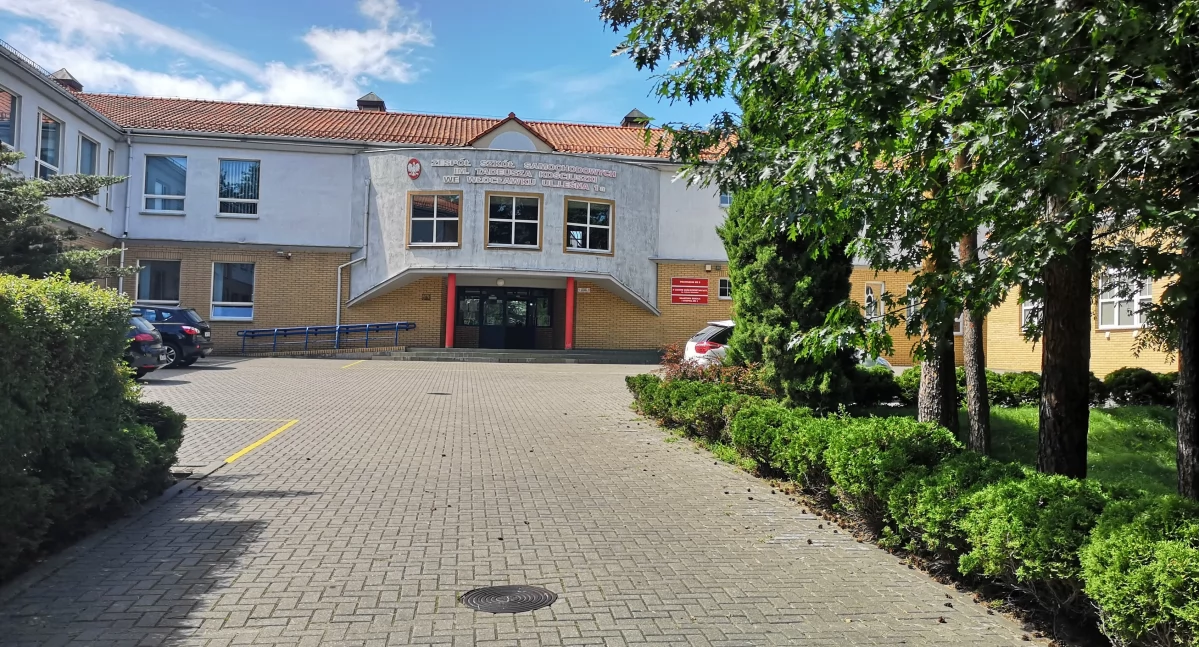 Rynek pracy, kierunki Włocławku „Samochodówka” „Ekonomik” będą kształciły nowych zawodach - zdjęcie, fotografia