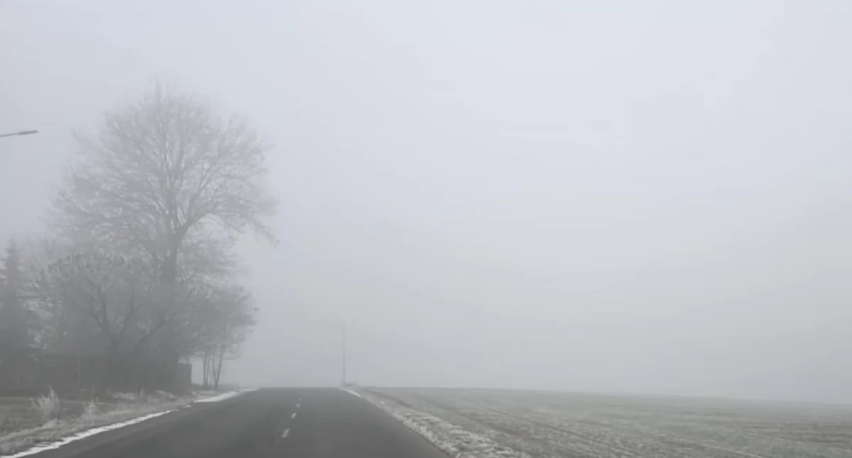 Komunikaty, Gęsta mgła Włocławkiem okolicą Uwaga trudne warunki drogach! - zdjęcie, fotografia