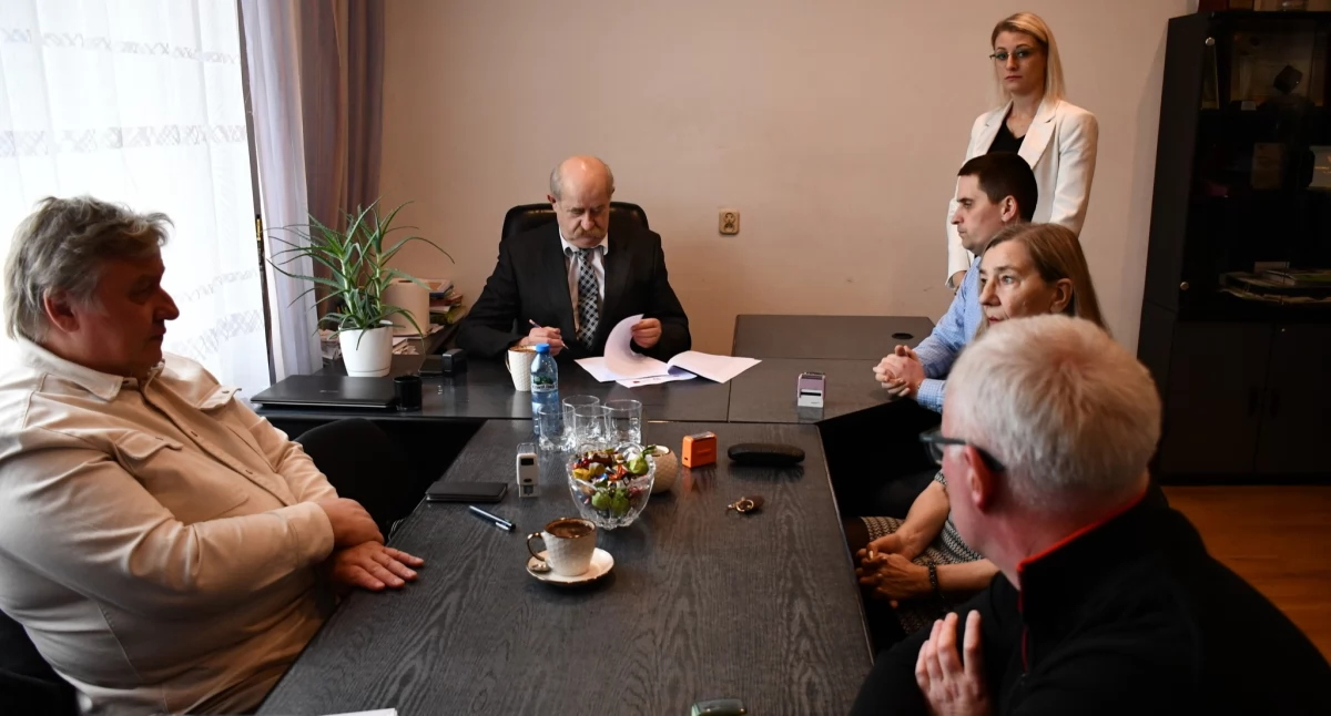 Inwestycje, mieszkania przestrzeń Rusza przebudowa budynków komunalnych Lubrańcu - zdjęcie, fotografia