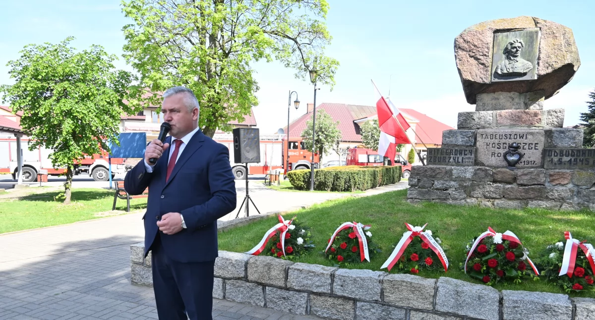 Święta państwowe i religijne, Obchody Chodczu program uroczystości okazji Konstytucji - zdjęcie, fotografia