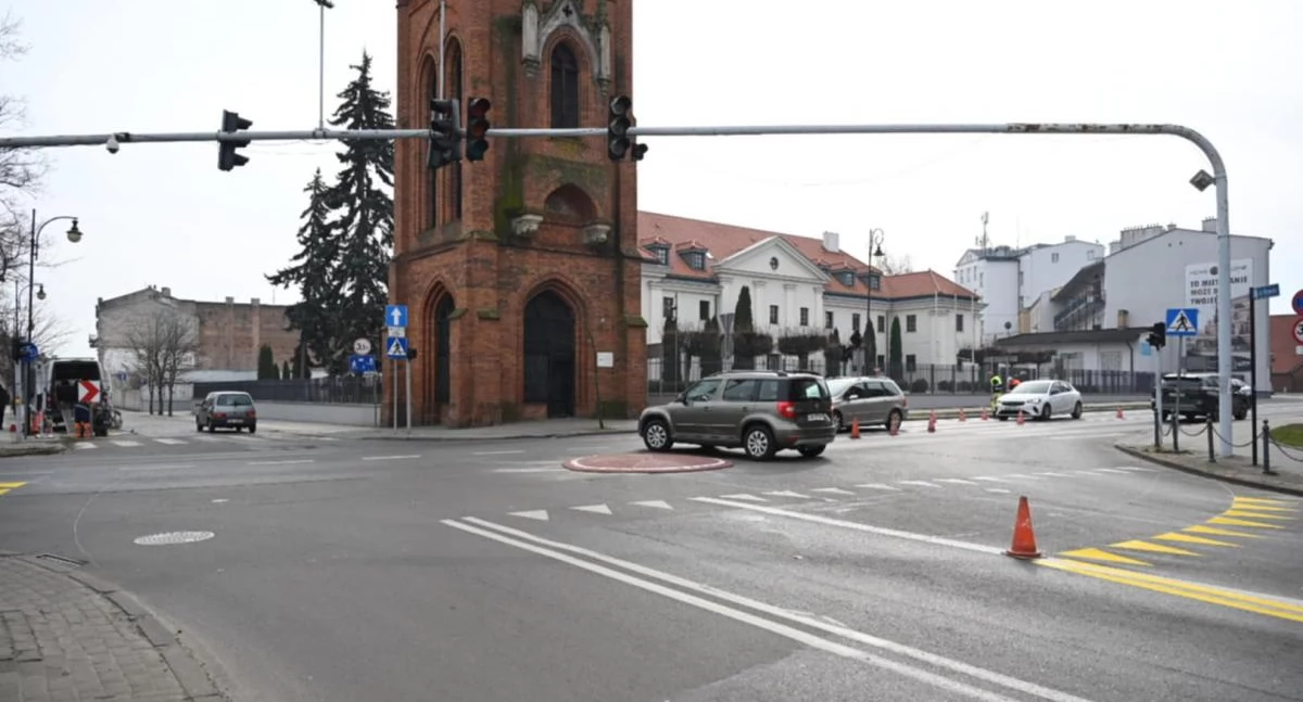 Inwestycje, rondo Włocławku Wiemy dalej inwestycją - zdjęcie, fotografia