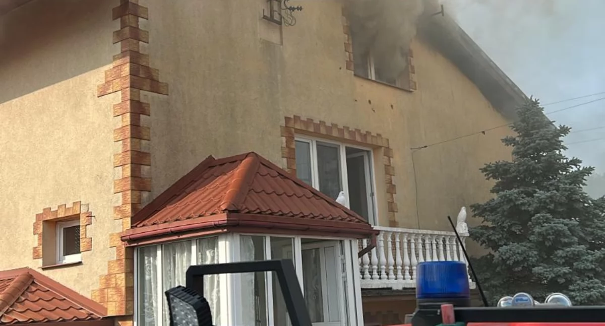Pożary interwencje straży , Pożar Lubieniu Kujawskim! zastępów straży walczy ogniem akcja - zdjęcie, fotografia