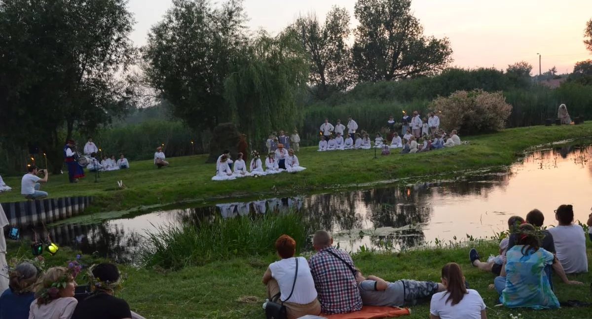 Kultura, Świętojańska Brześciu Kujawskim magiczne święto jeziorem Cmentowo [PROGRAM] - zdjęcie, fotografia