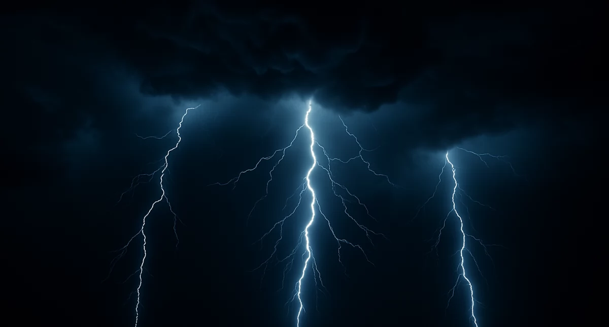 Pogoda, Groźne burze uderzą całe Kujawsko Pomorskie ostrzega wszystkie powiaty - zdjęcie, fotografia