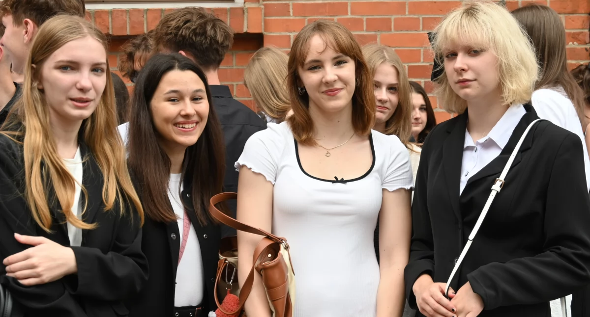 Szkoły średnie, Liceum Ziemi Kujawskiej Włocławku zakończyło szkolny 2024/2025 wakacje - zdjęcie, fotografia