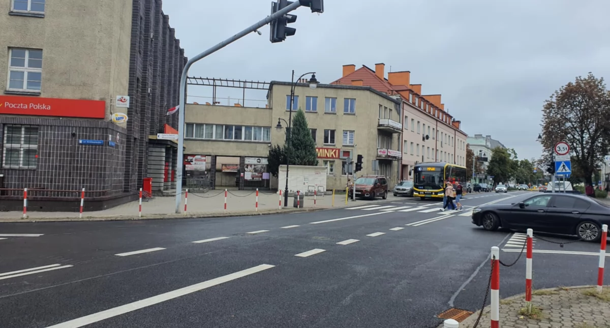 Komunikacja, Zmiany stałej organizacji ruchu ulicy Chopina Włocławku - zdjęcie, fotografia