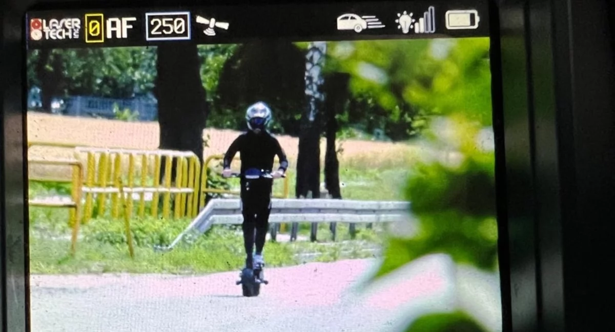 Policja - komunikaty policyjne, latek hulajnodze Policjanci mieli wątpliwości - zdjęcie, fotografia