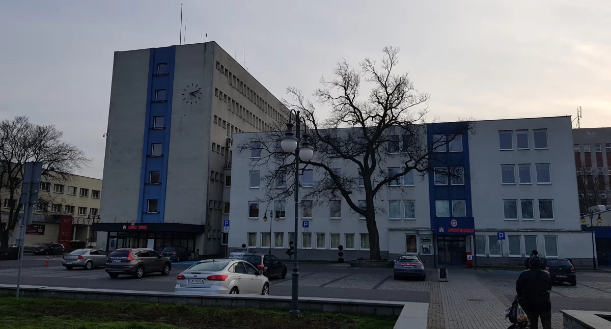 Rynek pracy, Włocławek zatrudni inspektora pełny praca biurowa - zdjęcie, fotografia