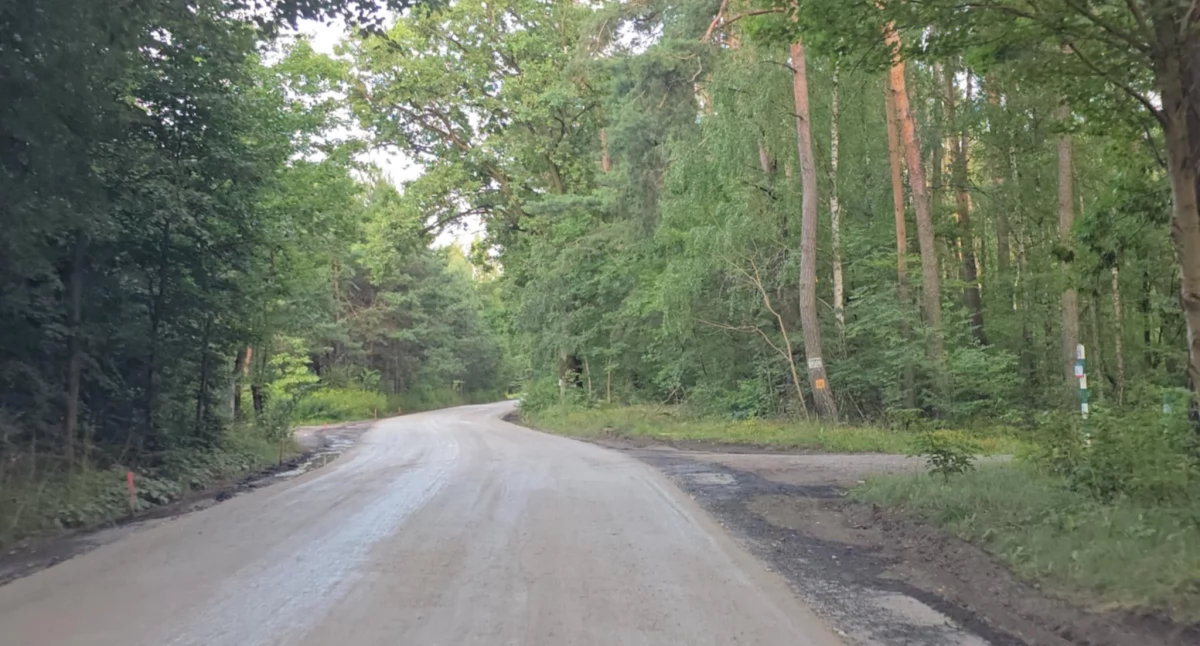 Inwestycje, droga połączy Rybnicę Józefowem przebudowa Granicznej Leśnej - zdjęcie, fotografia