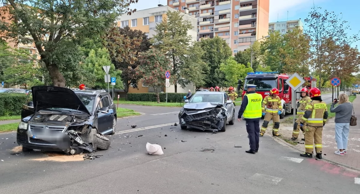 Wypadki drogowe, Poranny wypadek Włocławku ulica Okrężna częściowo zablokowana - zdjęcie, fotografia