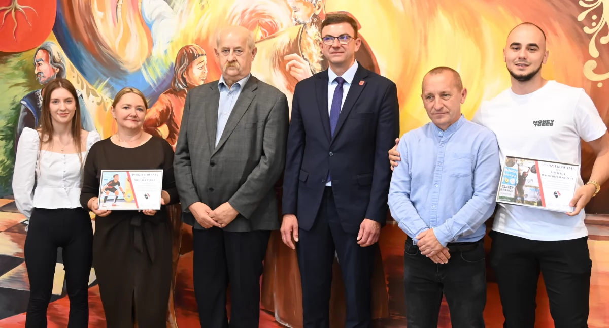 Kulturystyka, Husaria Lubraniec nagrodzona przez burmistrza sportowe sukcesy arenie Polski Europy - zdjęcie, fotografia