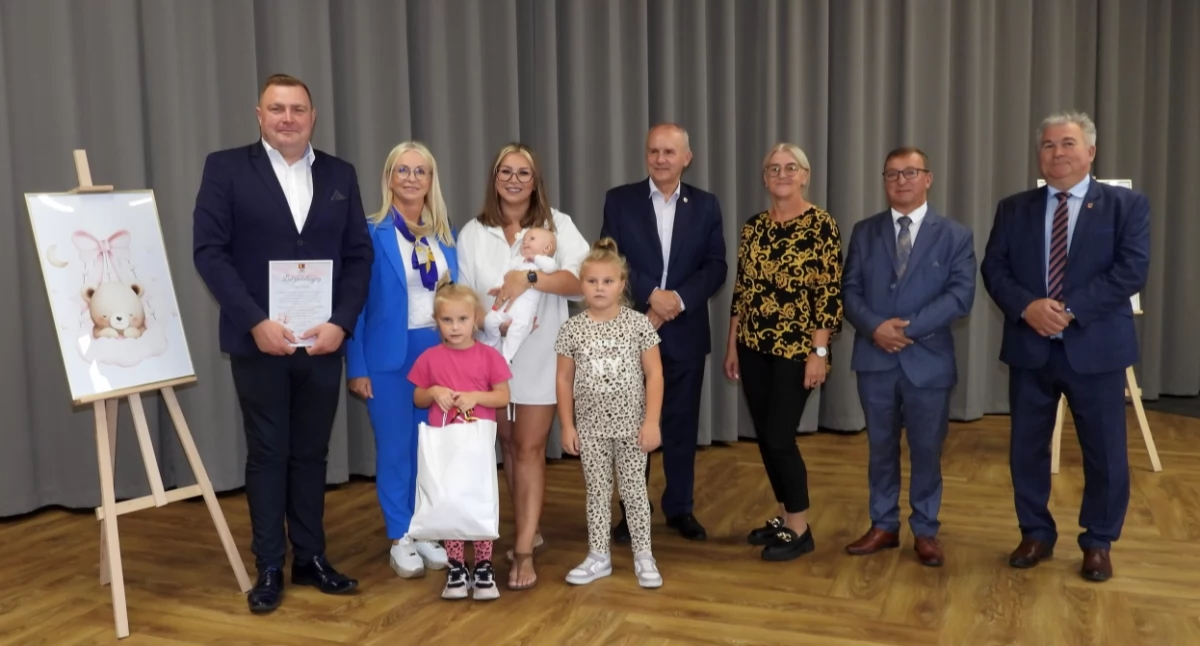 Ludzie_, Powitanie najmłodszych mieszkańców Kruszyna okolic [ZDJĘCIA] - zdjęcie, fotografia