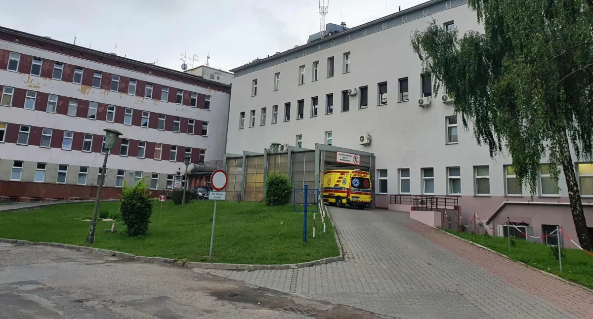 Zdrowie i uroda, lekarze szpitalu Włocławku świeża energia pacjentów placówki - zdjęcie, fotografia