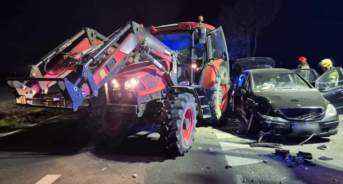 Wypadki drogowe, Wypadek gminie Choceń aucie podróżowało niemowlę Kobieta szpitalu - zdjęcie, fotografia