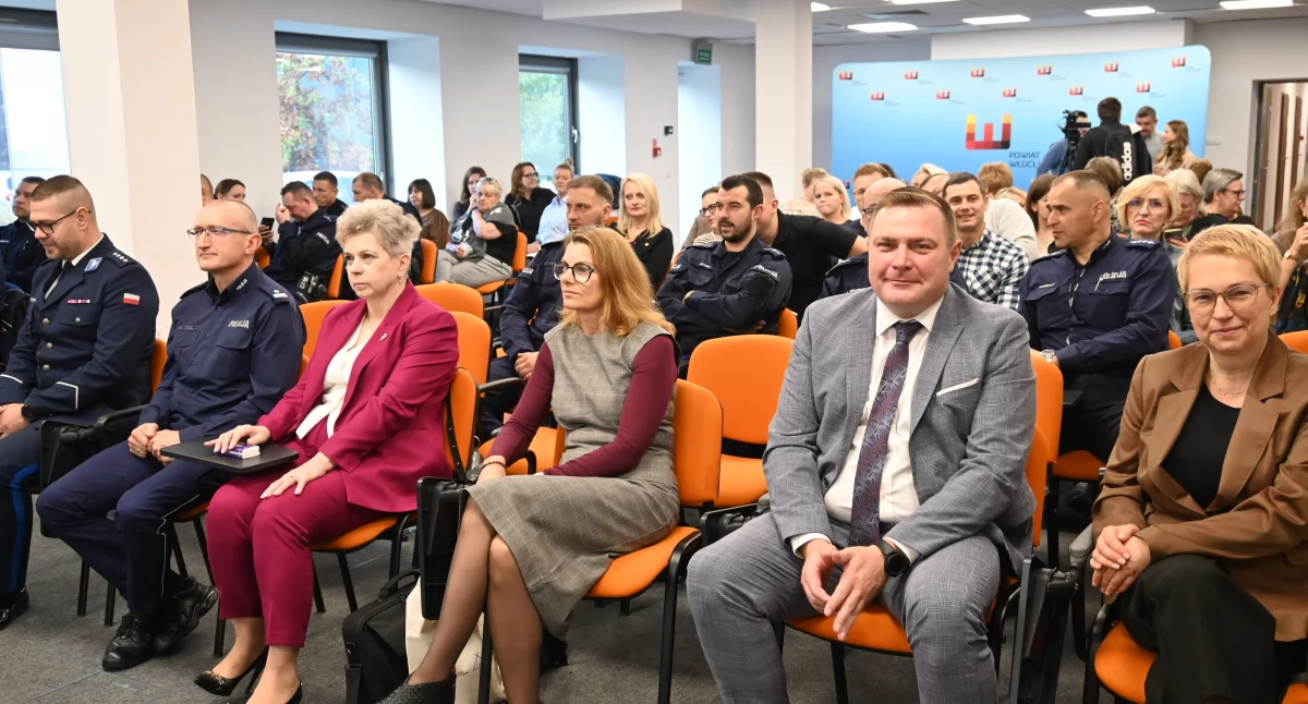 Pomoc społeczna, Włocławek mówi przemocy domowej wspólna inicjatywa Policji - zdjęcie, fotografia