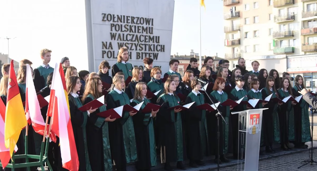 Urząd Miasta, Święto Niepodległości Włocławku program uroczystości wydarzeń - zdjęcie, fotografia