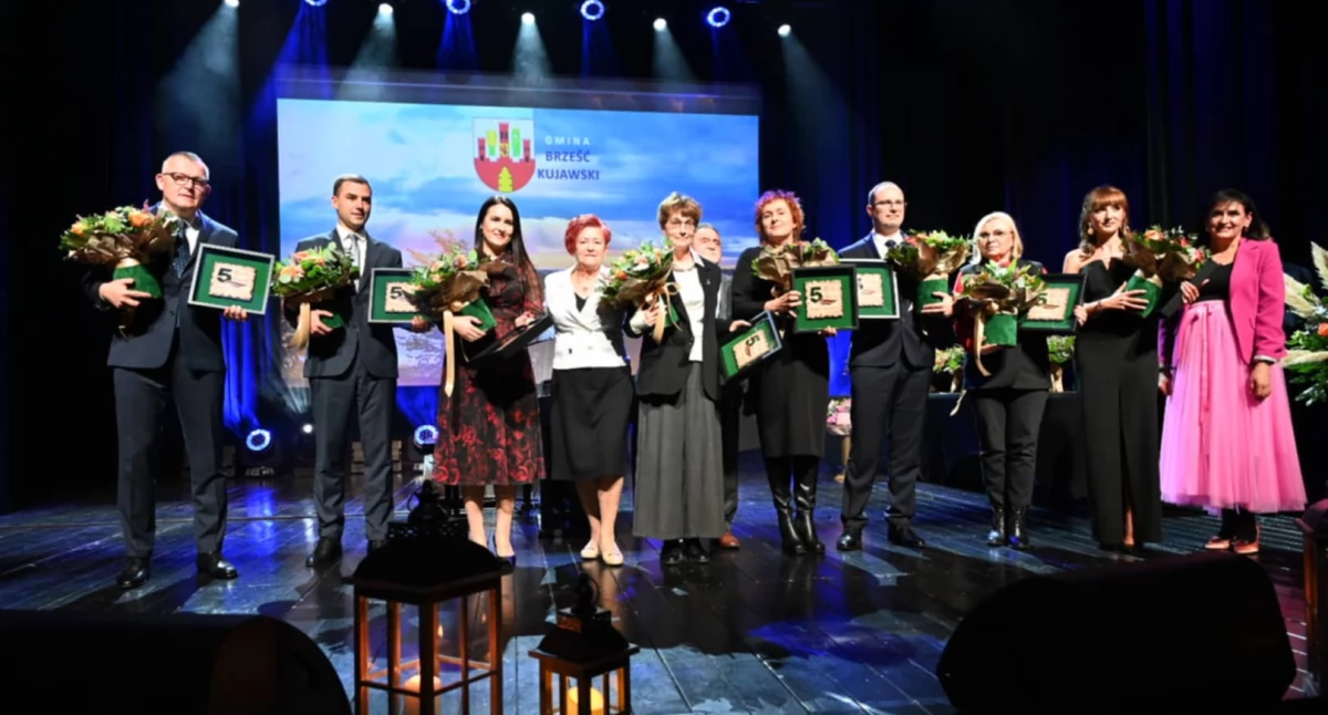 Ludzie_, lecia Klubów Senior+ Brześciu Kujawskim– wspólne święto seniorów lokalnej społeczności - zdjęcie, fotografia