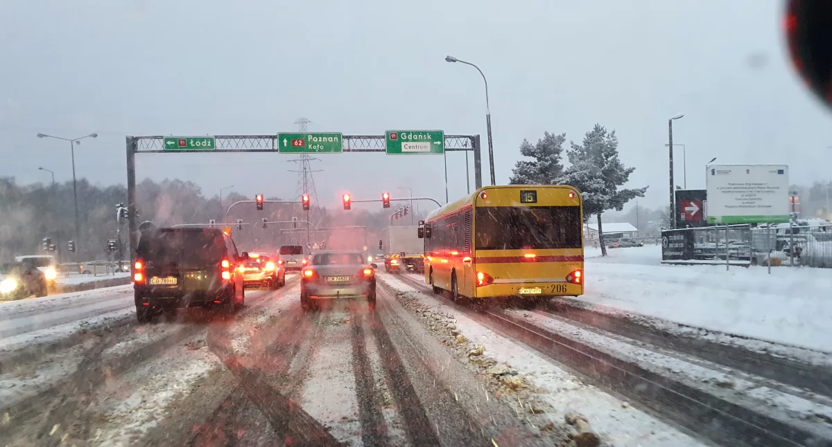 Komunikaty, Włocławek okolice śniegiem wydało ostrzeżenie - zdjęcie, fotografia