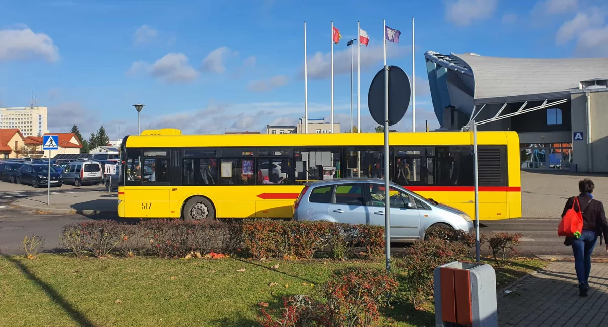 Komunikacja, Zmiany kursowaniu linii Włocławku powodu drogowych ulicy Zielnej - zdjęcie, fotografia