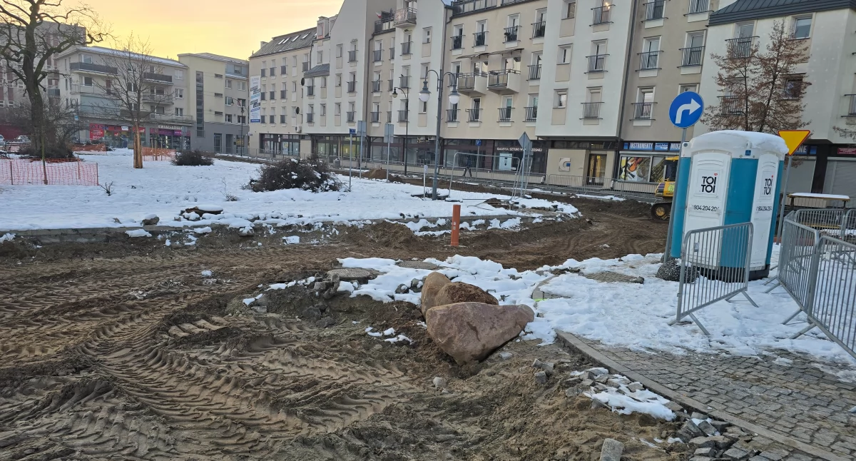 Inwestycje, Zielone Tereny Śródmieścia Włocławek ruszył dużą miejską metamorfozą - zdjęcie, fotografia