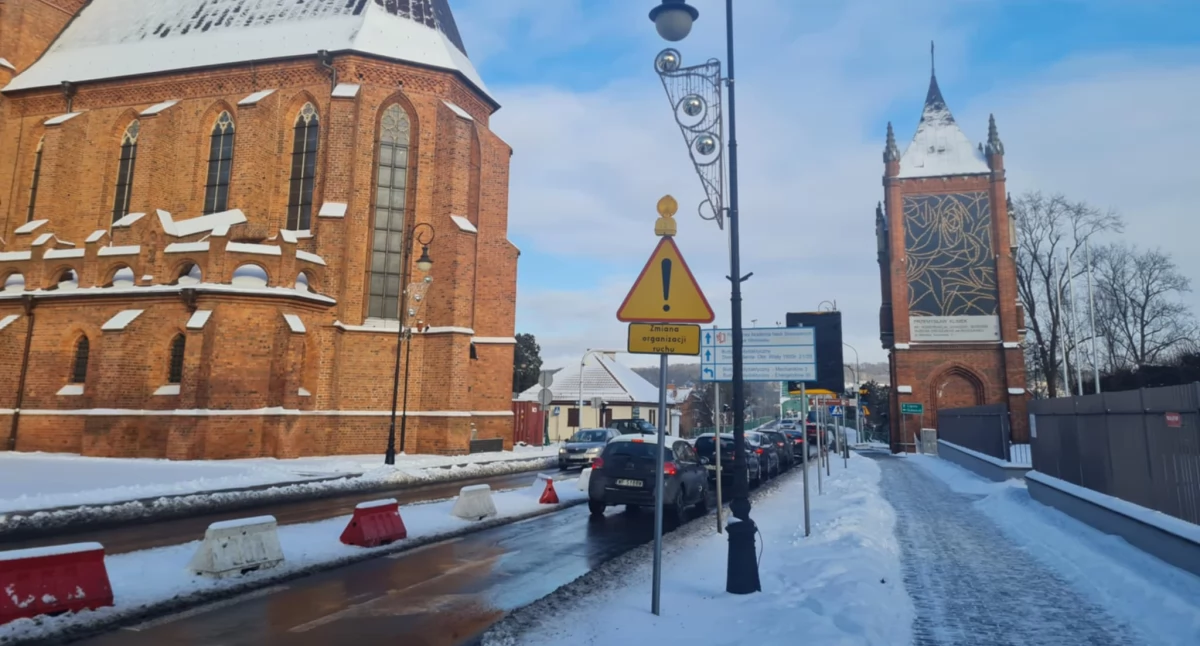 Komunikacja, Remont mostu Włocławku ruszył Sprawdź czego mogą spodziewać kierowcy - zdjęcie, fotografia