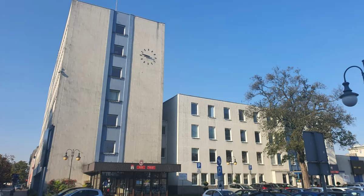 Rynek pracy, Praca Włocławek Urząd Miasta szuka pracownika - zdjęcie, fotografia