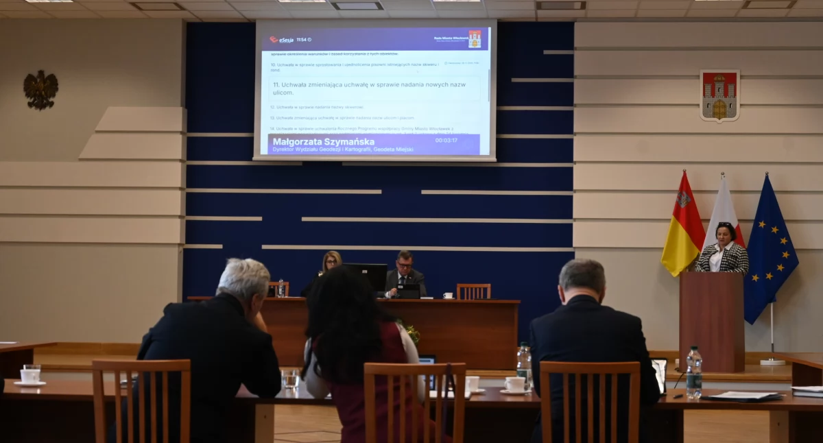 Urząd Miasta, Ewakuacja Włocławka znakiem zapytania Radna tysięcy miejsc - zdjęcie, fotografia