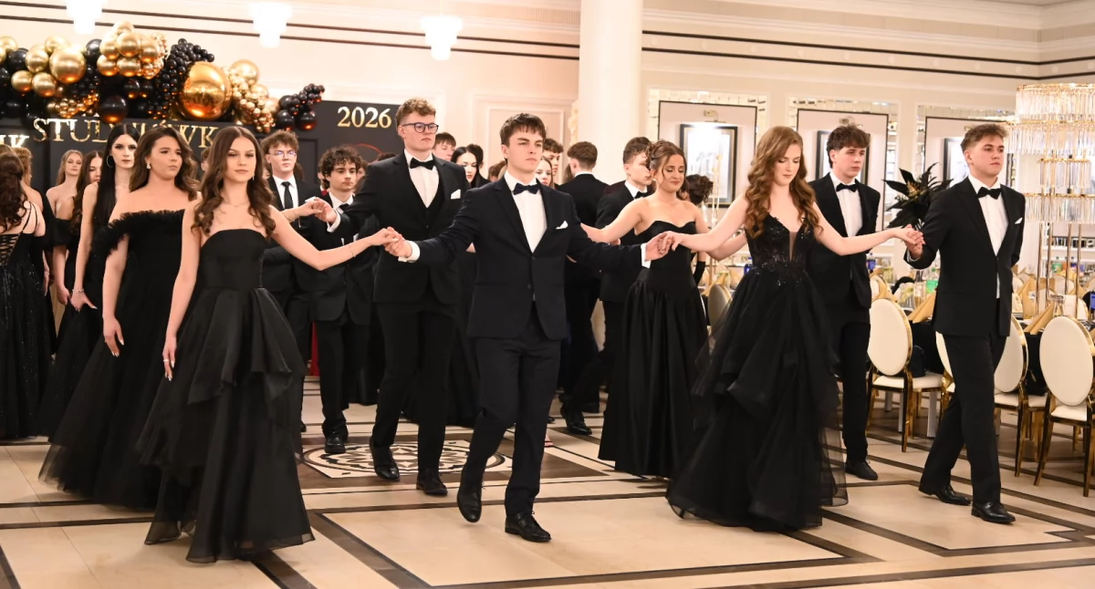 Studniówki, Studniówki Włocławek Liceum Marii Konopnickiej Włocławku - zdjęcie, fotografia