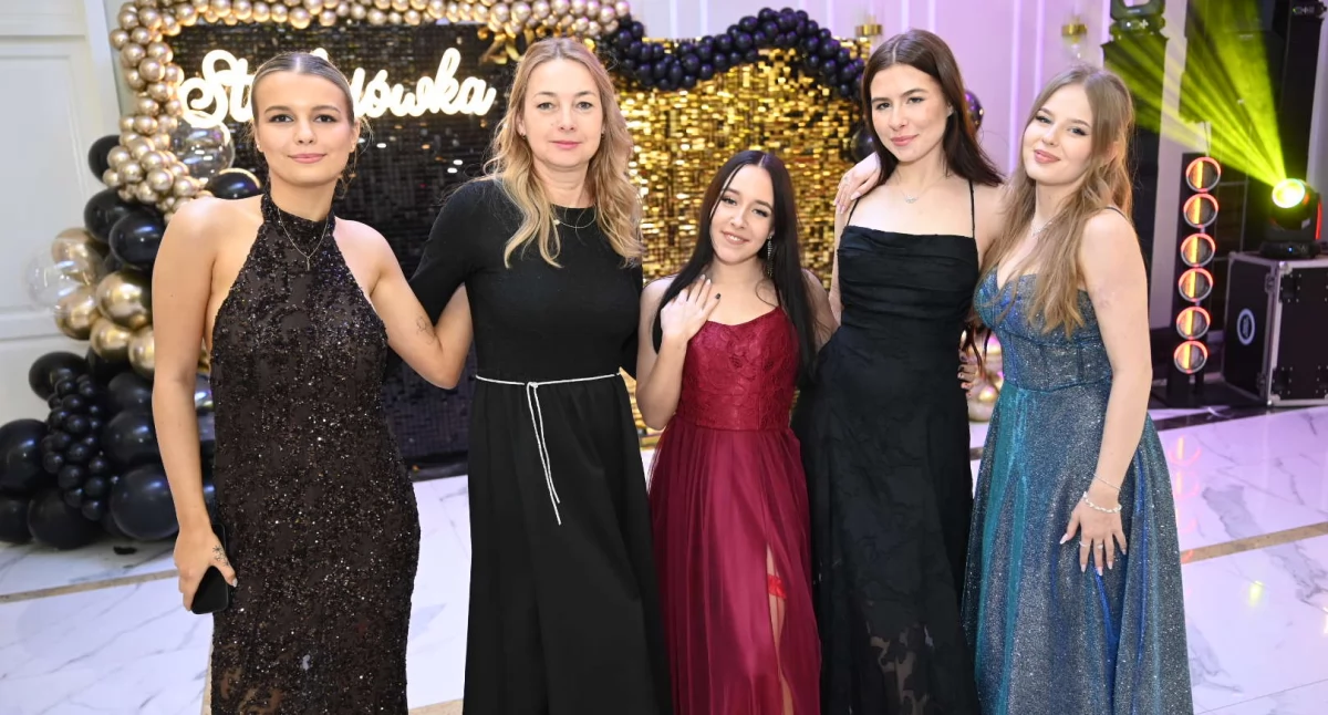 Studniówki, Studniówki Włocławek Zespół Szkół Chemicznych - zdjęcie, fotografia