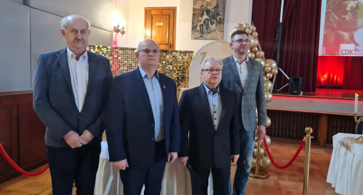 Polecamy, Złoty Pączuś Lubraniec rozstrzygnięty stanął podium - zdjęcie, fotografia