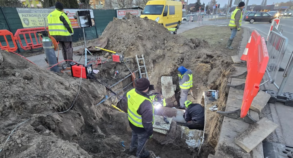 Komunikaty, Mieszkańcy pytają rekompensaty infrastrukturę Włocławek odsyła ratusza - zdjęcie, fotografia