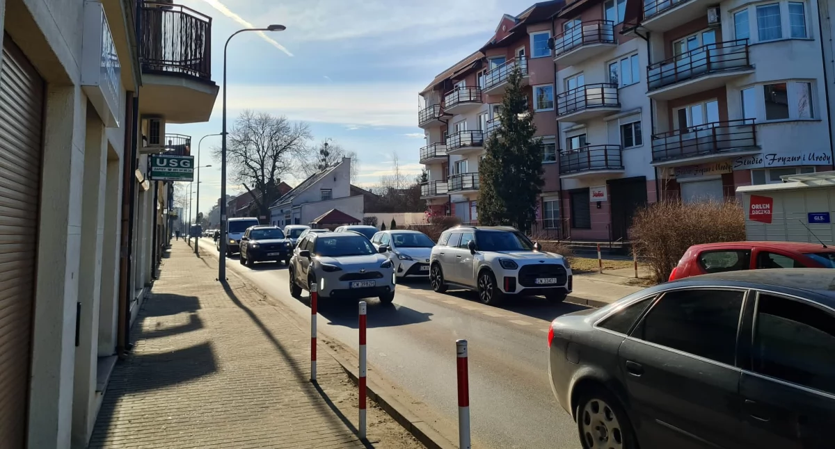 Komunikacja, Kolejna ulica Włocławku zamknięta Autobusy zmieniają trasy - zdjęcie, fotografia