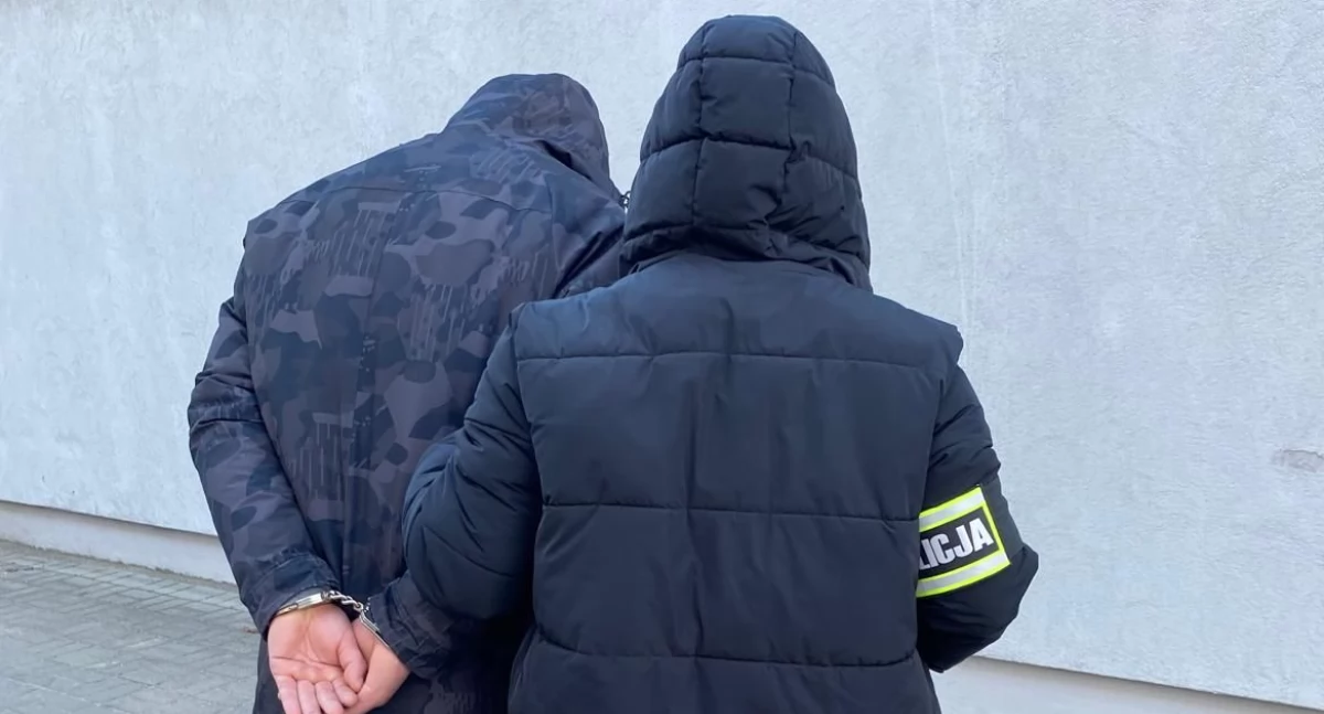 Policja - komunikaty policyjne, Przewrócili kopali rowerzystę całym ciele - zdjęcie, fotografia