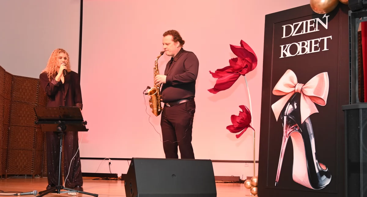 Koncerty, Wyjątkowy wieczór kobiet Koncert Centrum Kultury Lubieniu Kujawskim - zdjęcie, fotografia