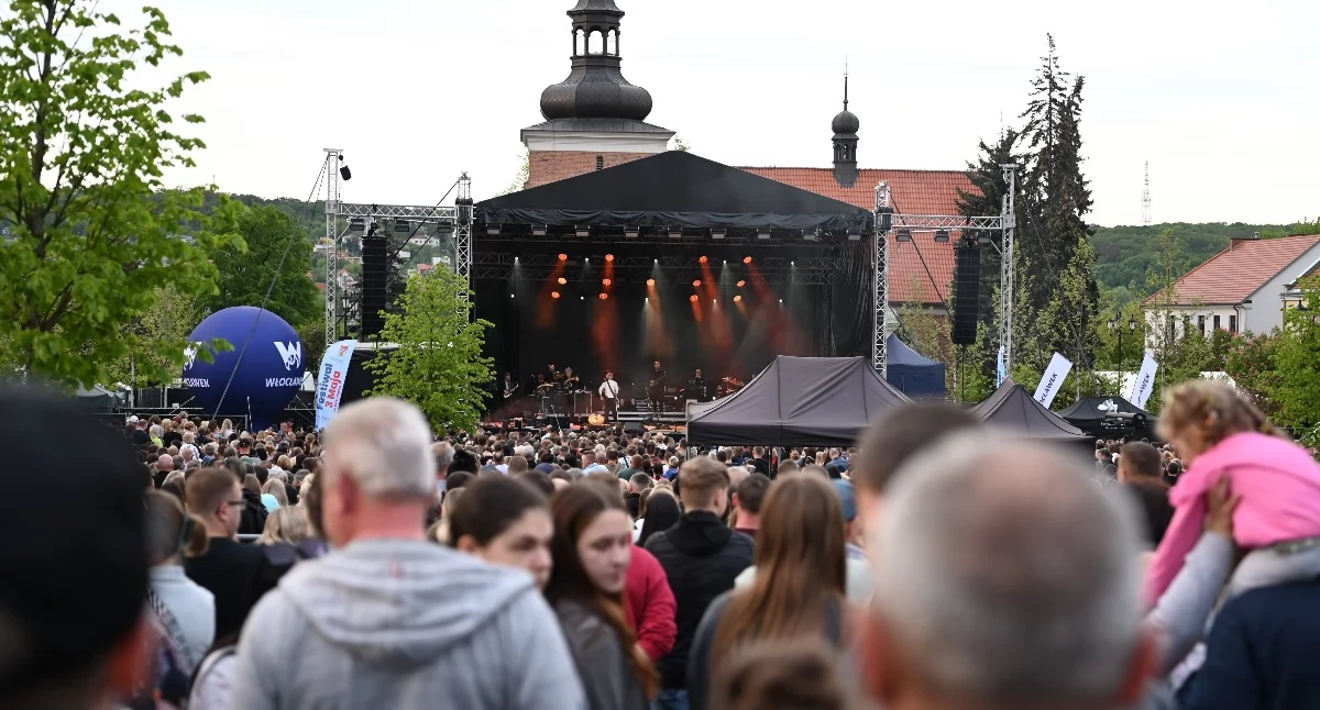 Koncerty, Majówka Włocławku Troje trzecią gwiazdą Darmowe koncerty Starym Rynku - zdjęcie, fotografia