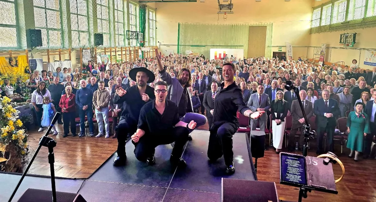 Ludzie_, Stoły Wielkanocne Kujawach gminie Fabianki Pectus Cypriance - zdjęcie, fotografia