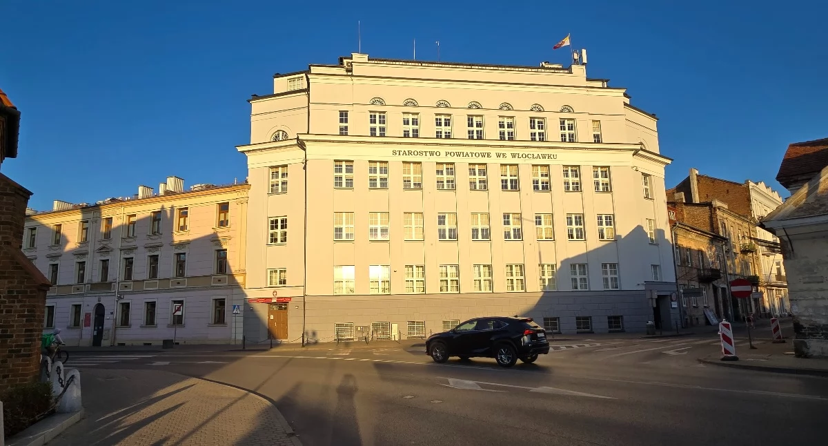 Rynek pracy, Praca Włocławek Starostwo Włocławku ogłosiło nabór - zdjęcie, fotografia