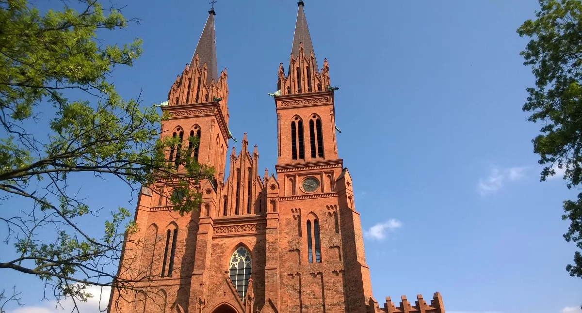Kościół - Parafie , Aktywna Parafia ruszyła wygrania tysięcy rower elektryczny - zdjęcie, fotografia