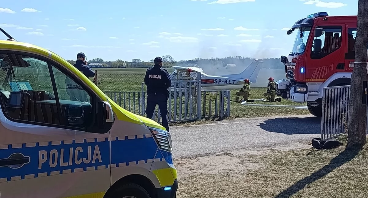 Pożary interwencje straży , Pożar awionetki Włocławkiem Strażacy policja ćwiczyli akcję - zdjęcie, fotografia