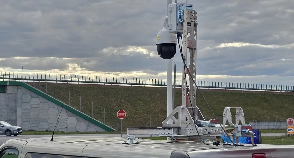 Policja - komunikaty policyjne, Kamery niedaleko Włocławka Kierowcy wpadali jeden drugim - zdjęcie, fotografia