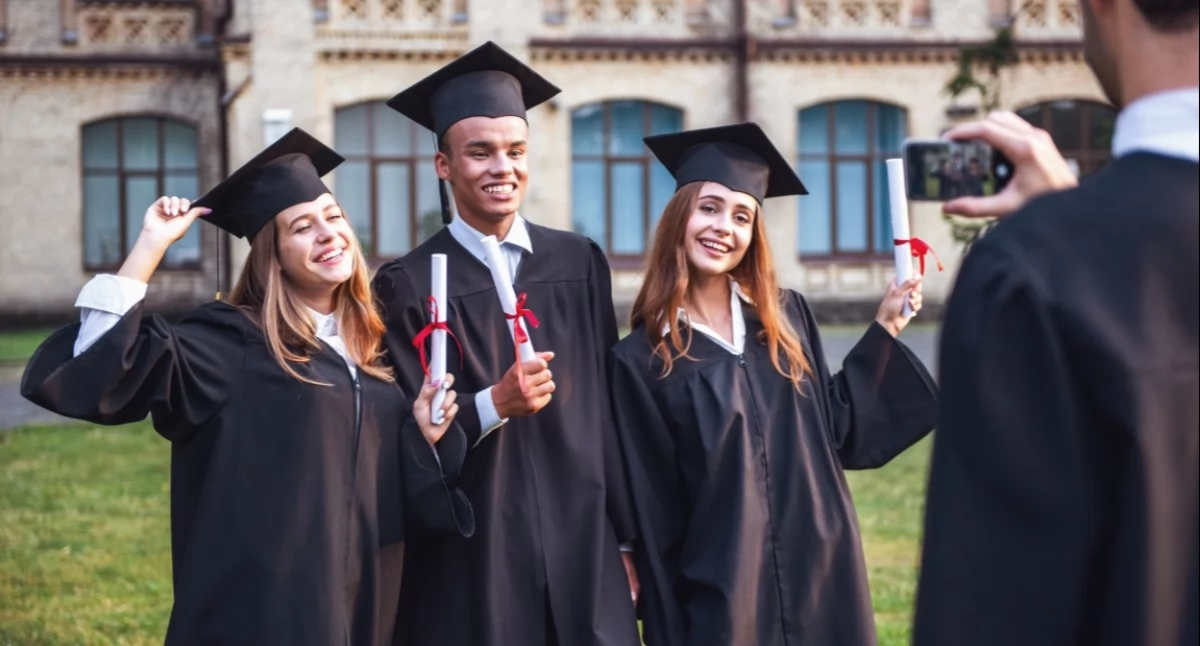 Polecamy, Ranking najpopularniejsze najlepsze studia Sprawdź wybierają przyszli studenci - zdjęcie, fotografia
